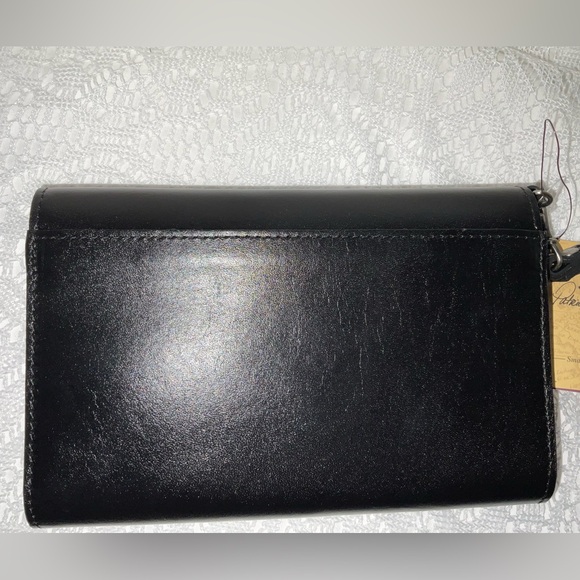 Patricia Nash Marsiliana Mirror Wristlet, NWT - Picture 4 of 12